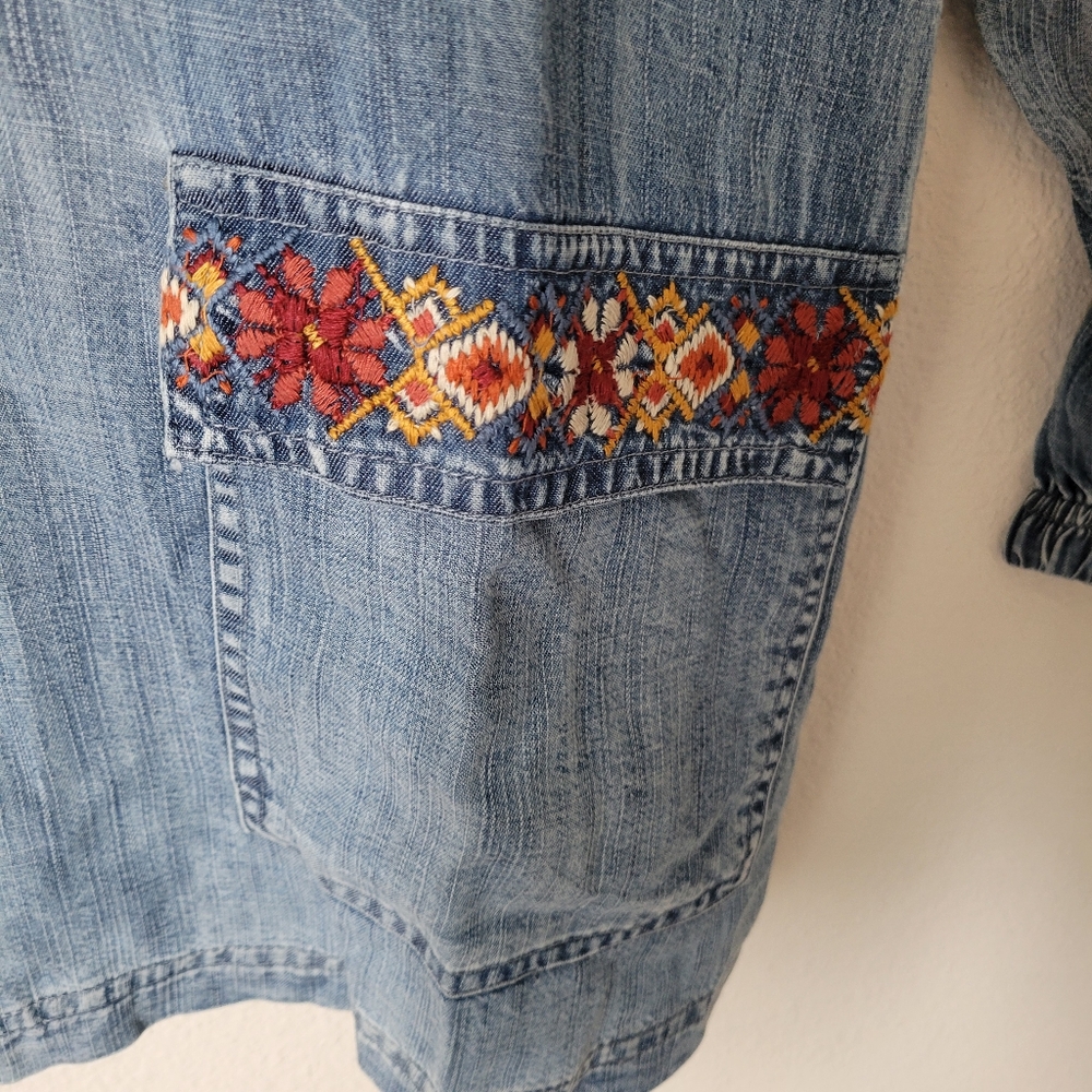 ANTHROPOLOGIE KYLA SEO Chambray Hooded Pull Over - Picture 3 of 7